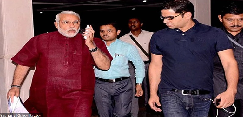 2014 के चुनाव अभियान के दौरान प्रशांत किशोर, रणनीति बैठक में, डिजिटल मैप और चार्ट्स के साथ